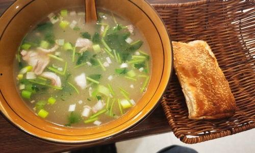 娱乐吃瓜君肚包肉